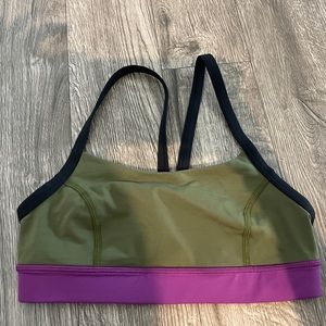 Lululemon bra